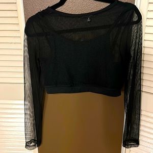 Black long sleeve mesh crop top — Size: Med/Large